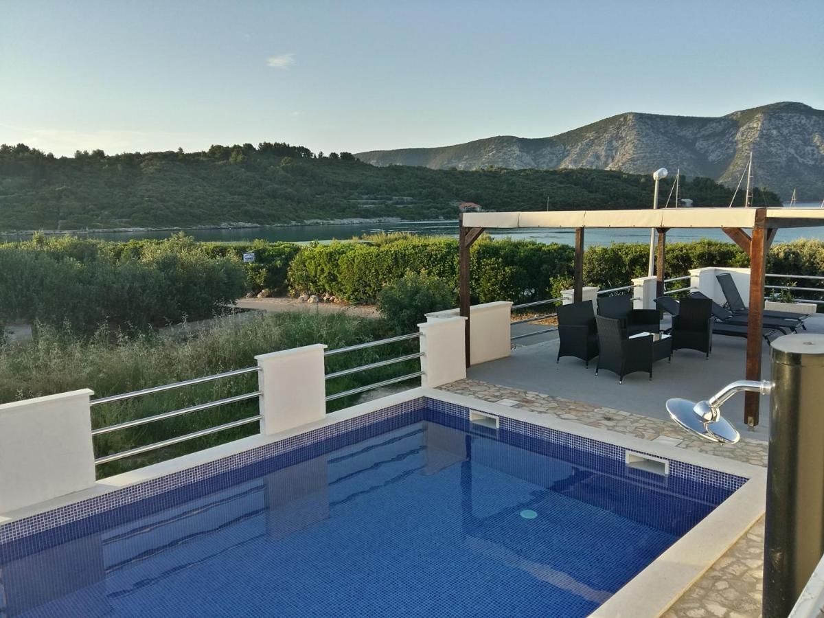 Fei Fei Apartments 2 Račišće Esterno foto