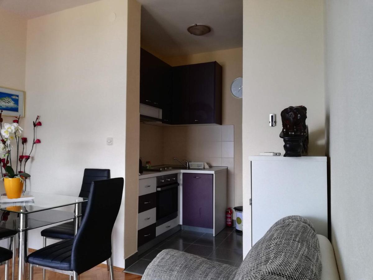 Fei Fei Apartments 2 Račišće Esterno foto